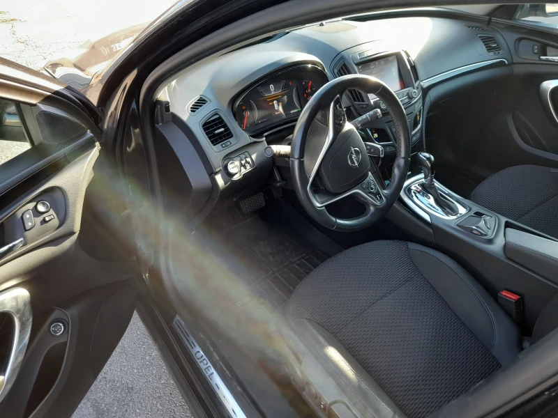 Opel Insignia, снимка 8 - Автомобили и джипове - 52357548