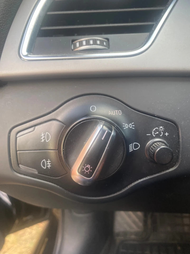 Audi A4 Avant 2.0TDI 177 k.c S-tronic /S line , снимка 3 - Автомобили и джипове - 52775168