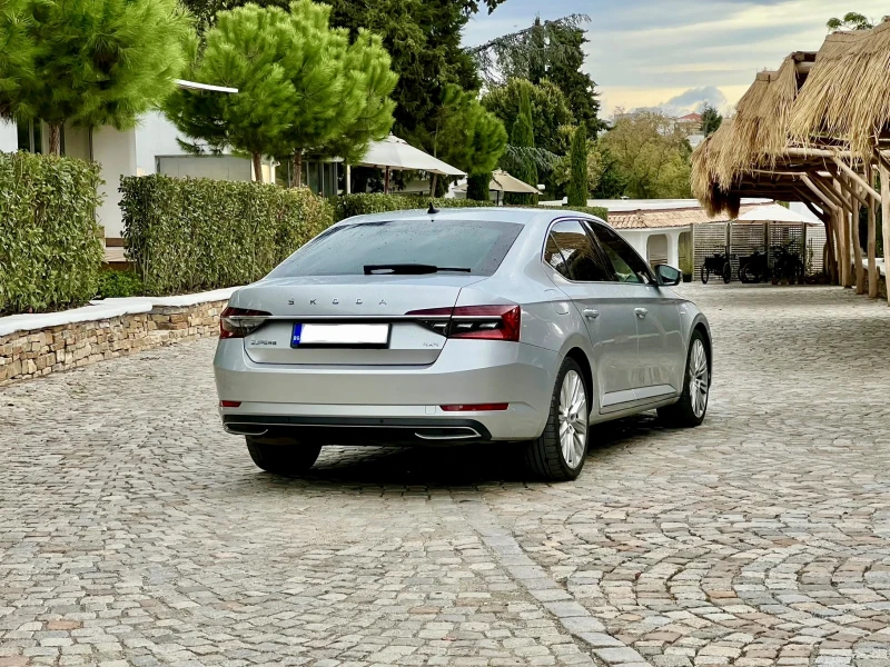 Skoda Superb L&K 2.0 Tdi 200 k.с 4х4, снимка 4 - Автомобили и джипове - 52498632