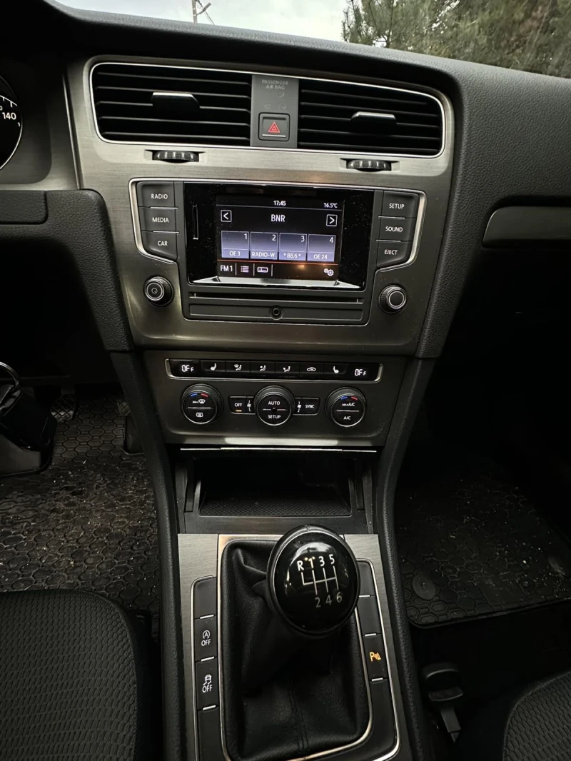 VW Golf Golf 7 1.6tdi 4x4, снимка 7 - Автомобили и джипове - 51893875