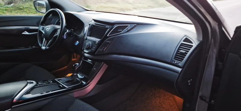Hyundai I40 1.7, снимка 7 - Автомобили и джипове - 52875399