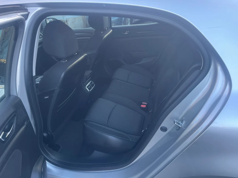 Renault Megane TCe* NAVI* LED, снимка 13 - Автомобили и джипове - 53035255