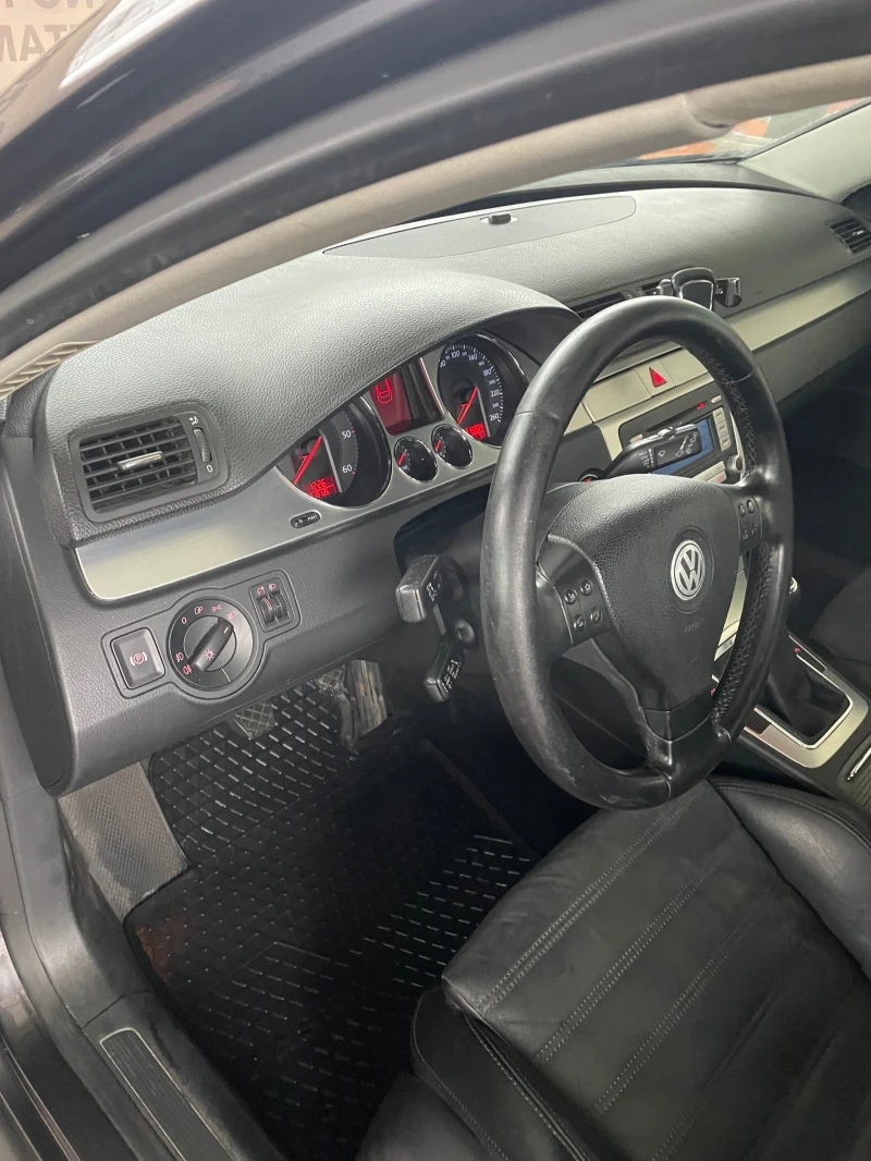 VW Passat, снимка 9 - Автомобили и джипове - 53293733