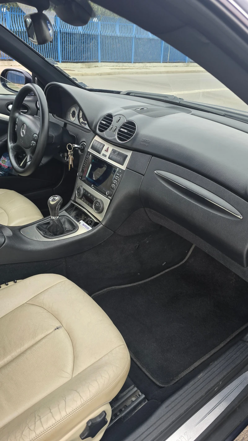 Mercedes-Benz CLK, снимка 6 - Автомобили и джипове - 53470774