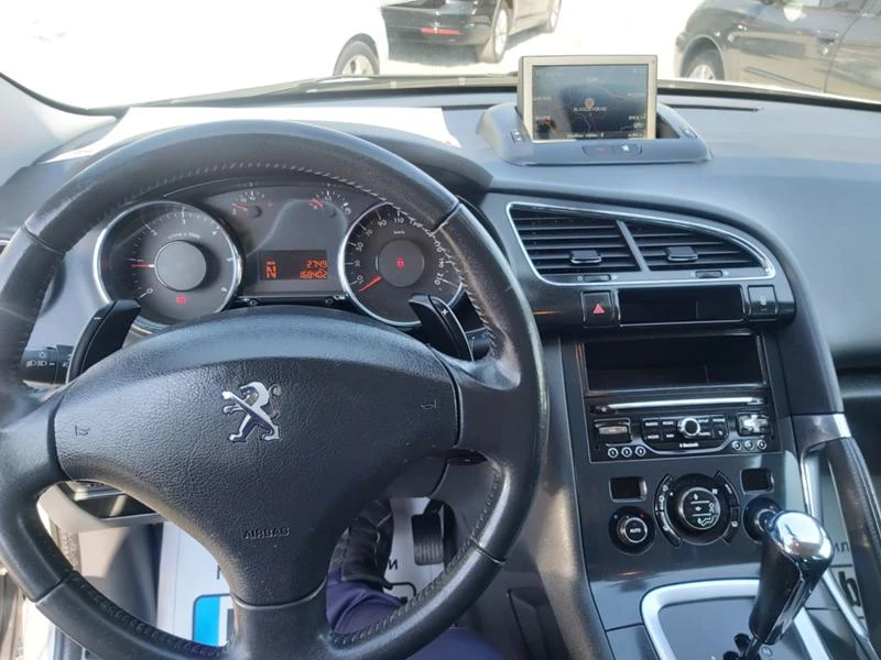 Peugeot 3008 1.6HDI-AVTOMATIK-EURO5B-NAVI, снимка 12 - Автомобили и джипове - 35741912