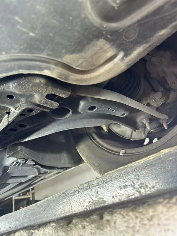 VW Golf Golf 7 1.6tdi 4x4, снимка 15 - Автомобили и джипове - 51893875