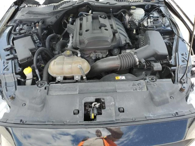 Ford Mustang 2.3L 4 Rear-wheel drive - изображение 4