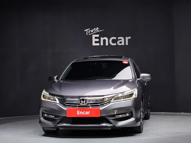 Honda Accord 2.4 9Th Generation, снимка 3 - Автомобили и джипове - 55699638