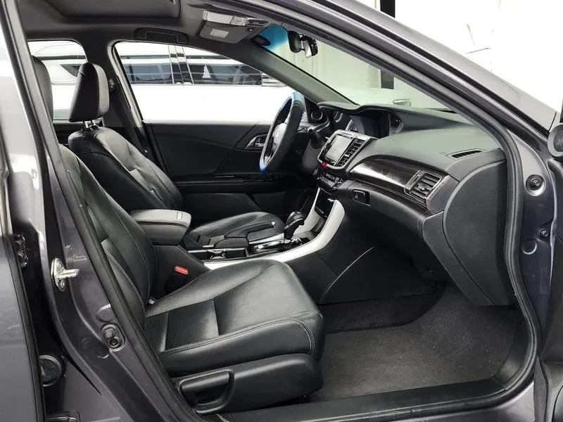 Honda Accord 2.4 9Th Generation, снимка 11 - Автомобили и джипове - 55699638