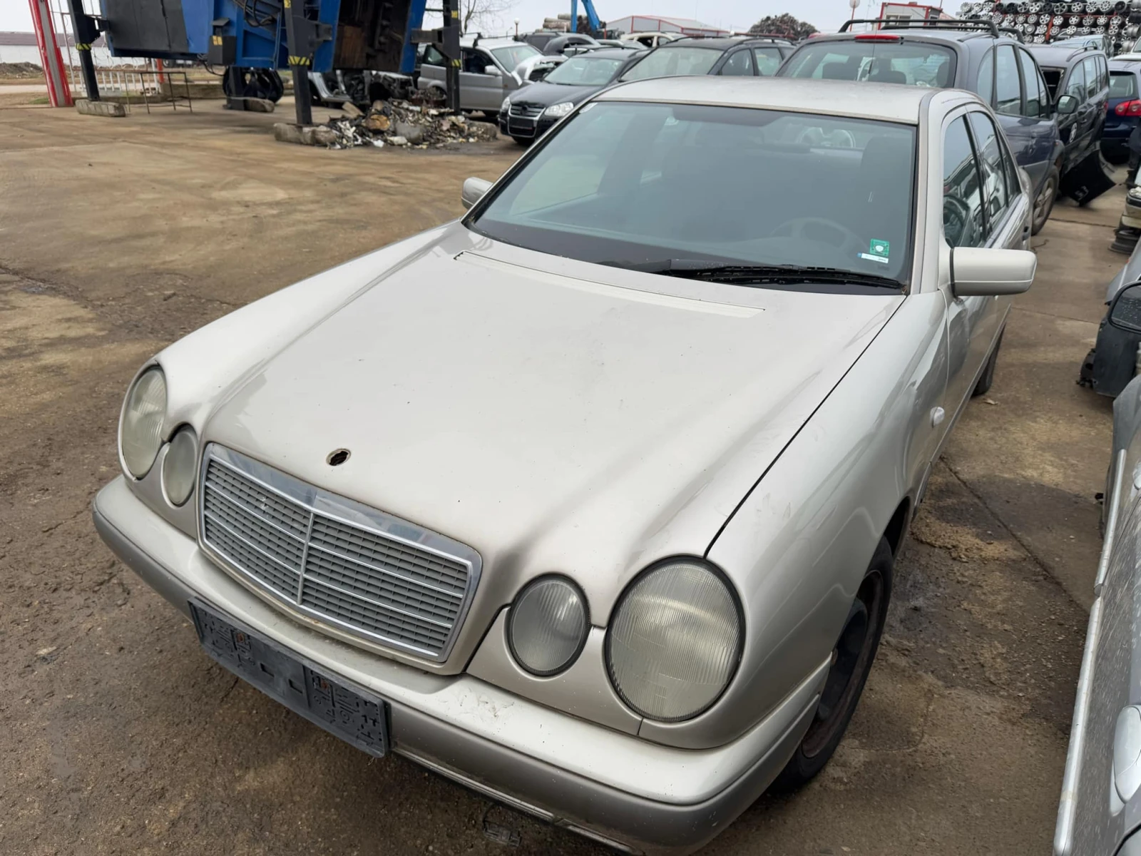 Mercedes-Benz E 280 2.8 - изображение 2