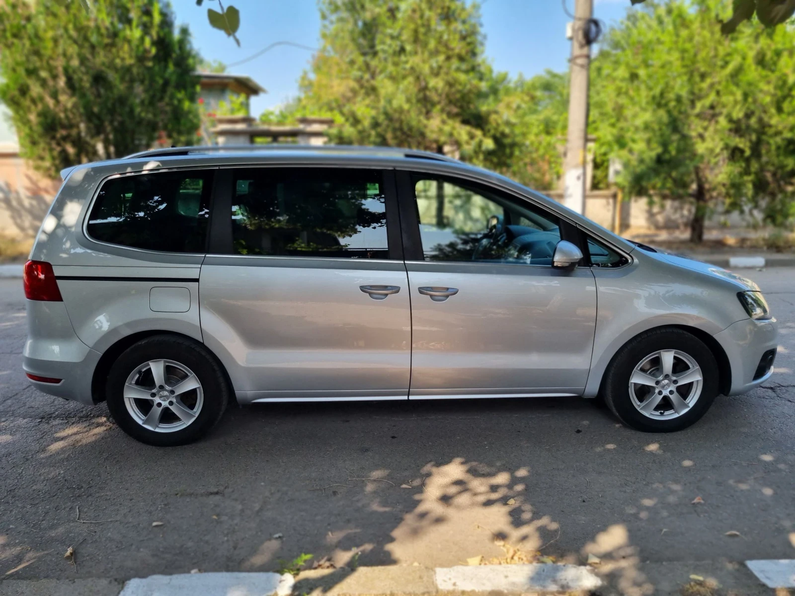 Seat Alhambra 2.0 TDI 140 DSG - изображение 5