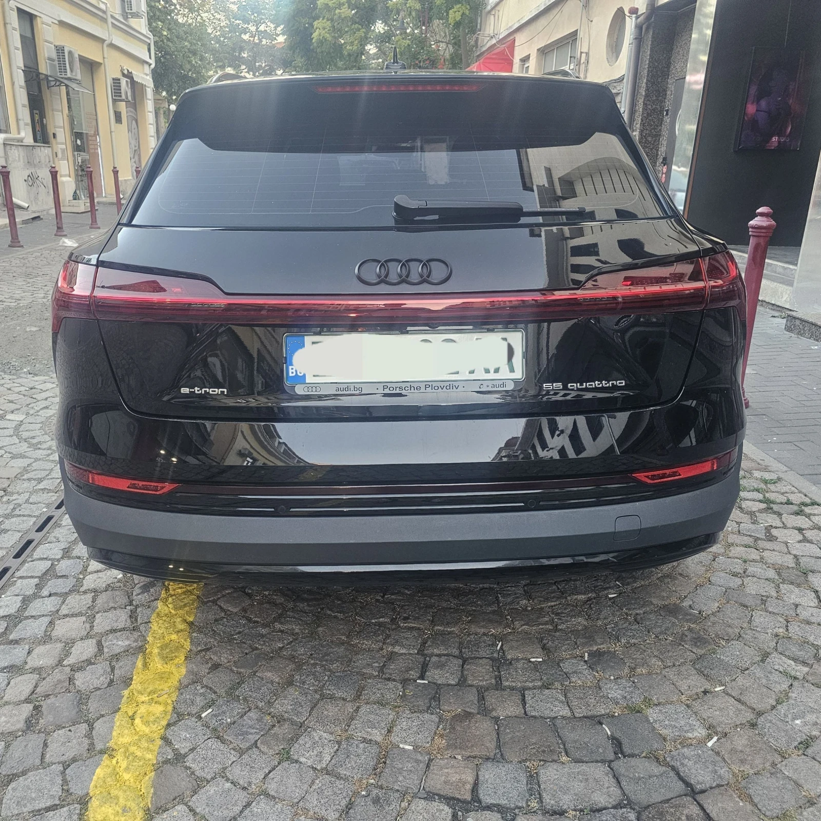 Audi E-Tron 55 - изображение 4