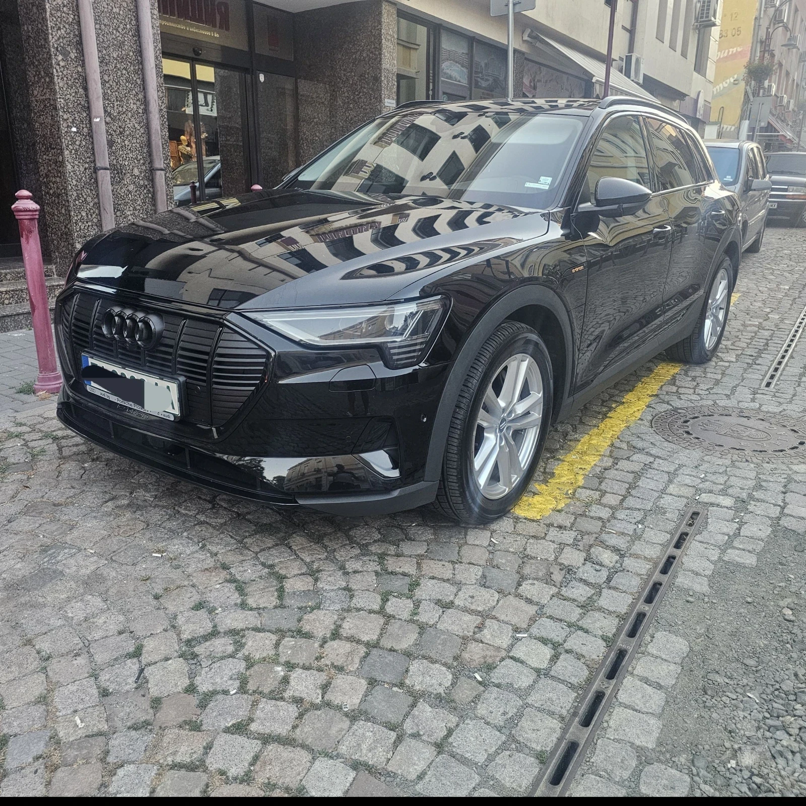 Audi E-Tron 55 - изображение 2