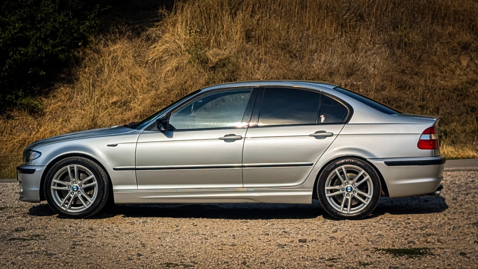 BMW 330  - изображение 6