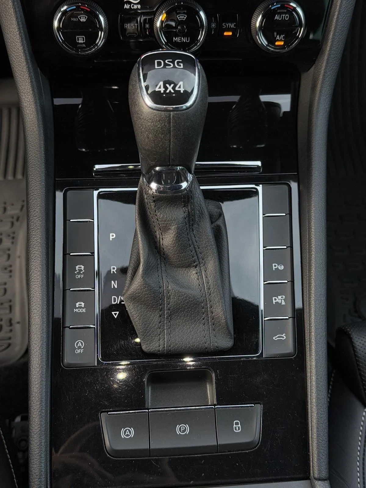 Skoda Superb L&K 2.0 Tdi 200 k. 44 | Mobile.bg   13