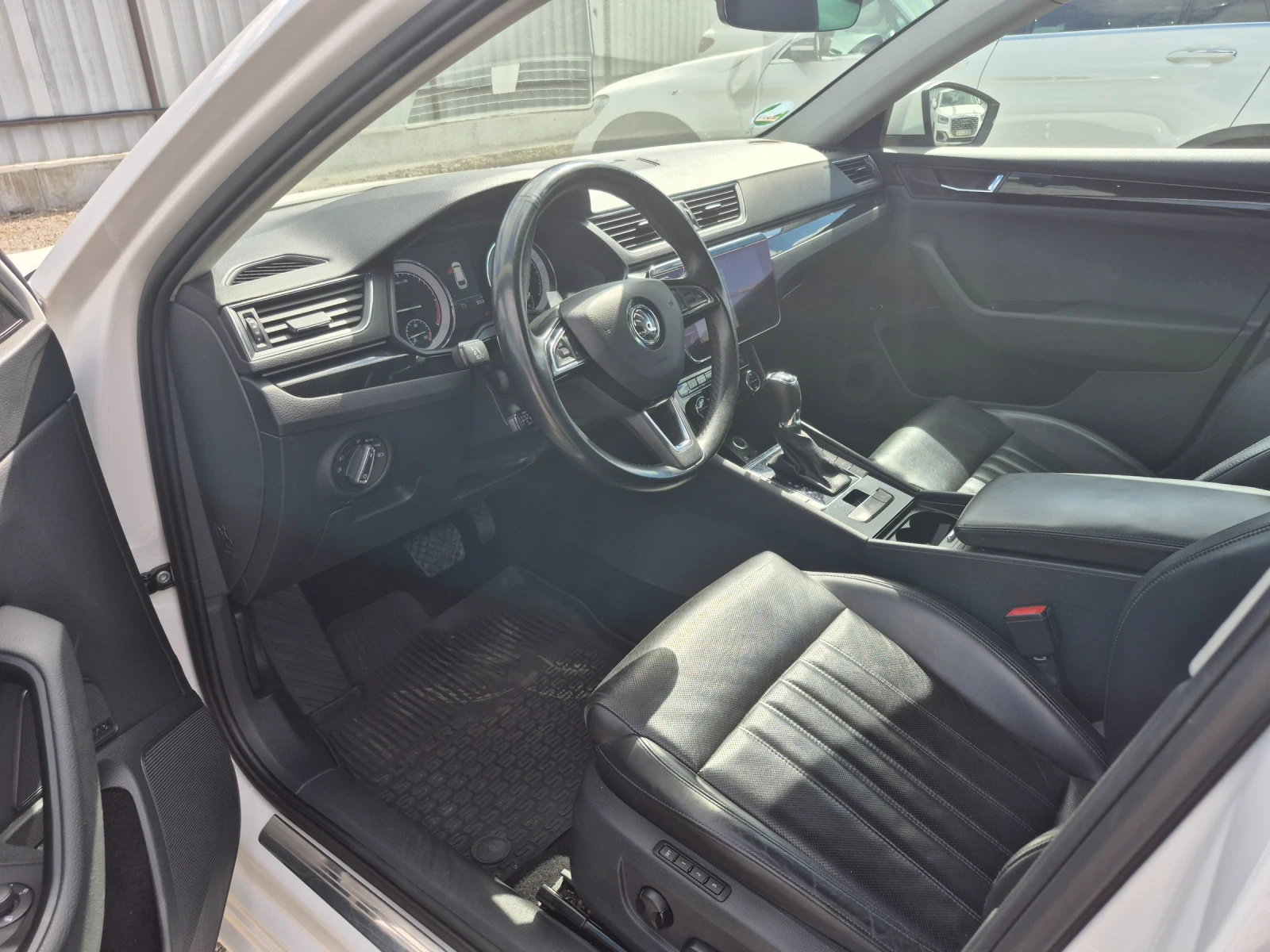 Skoda Superb 2.0 TDI L&K 4x4 DSG KeyGO KAM Canton Обдух #iCarbg - изображение 9
