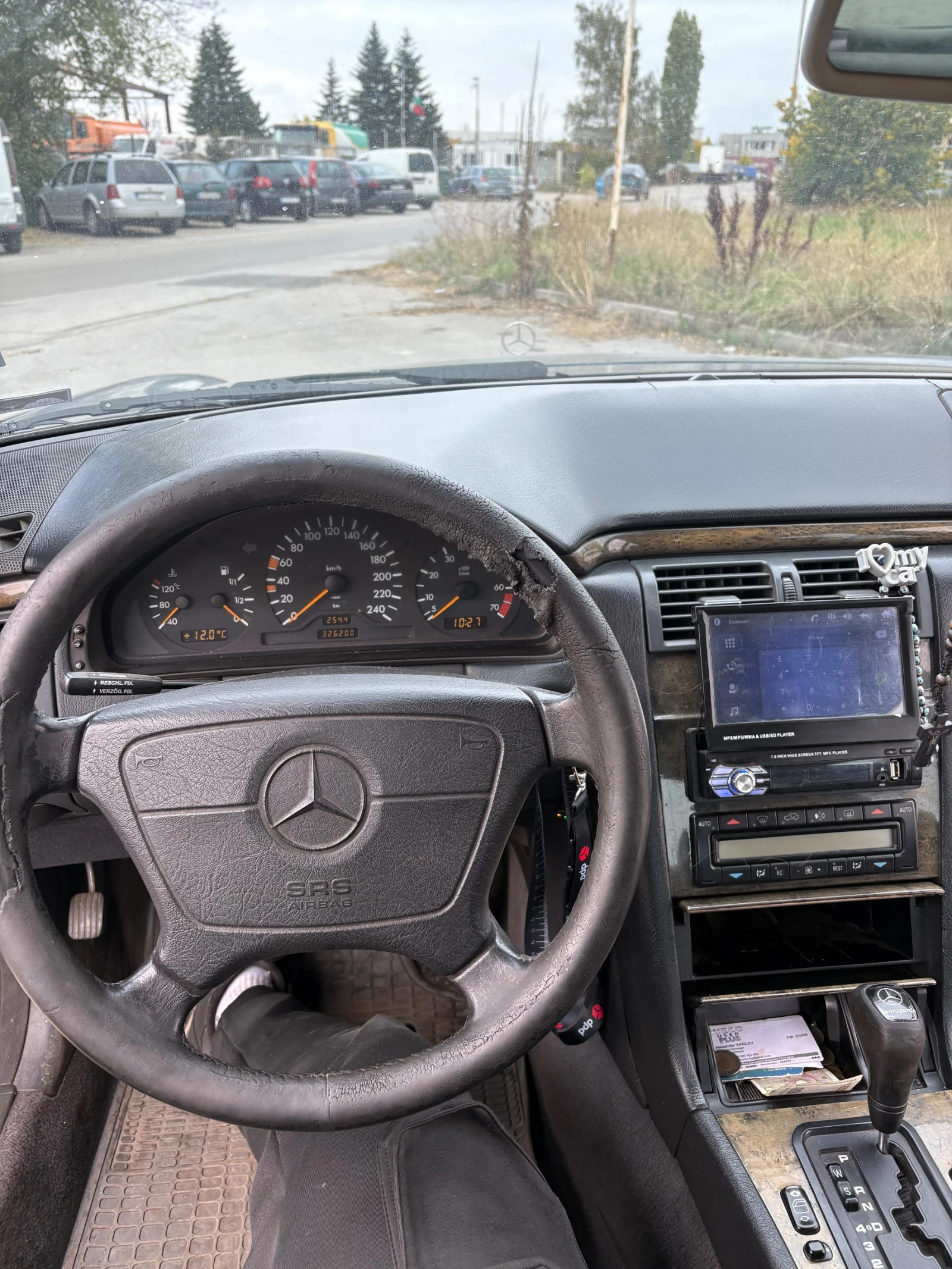 Mercedes-Benz E 200  - изображение 5