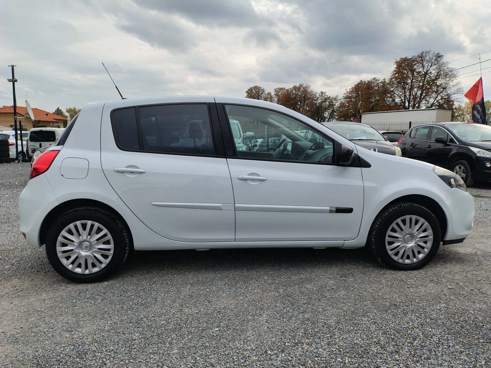 Renault Clio 1.2 I GAZ !!! | Mobile.bg — изображение 8