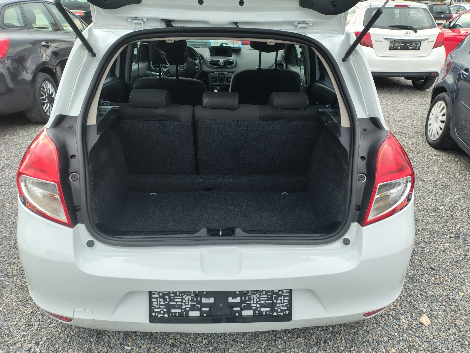 Renault Clio 1.2 I GAZ !!! | Mobile.bg — изображение 9
