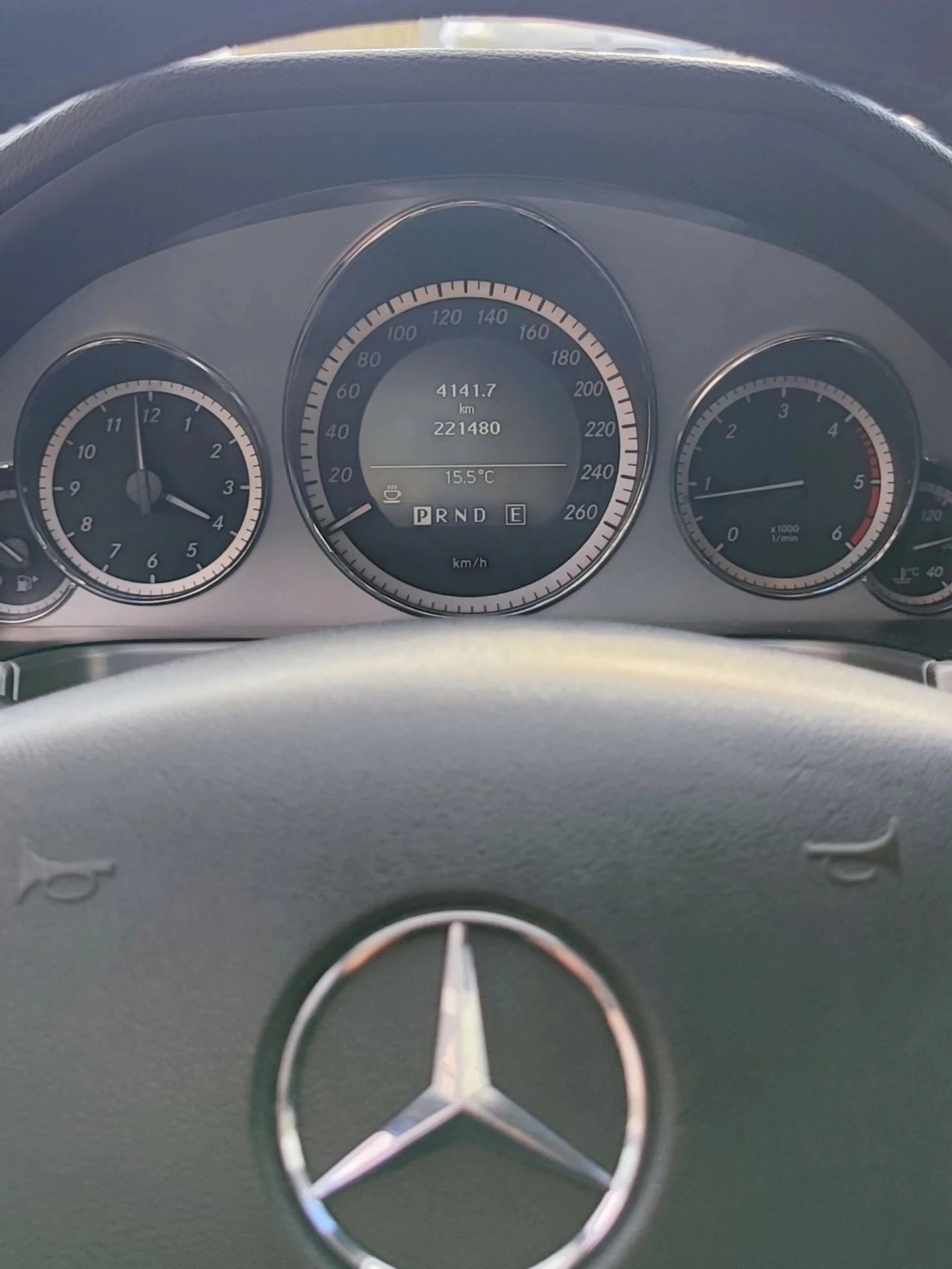 Mercedes-Benz E 250 CDI Avantgarde  - изображение 4