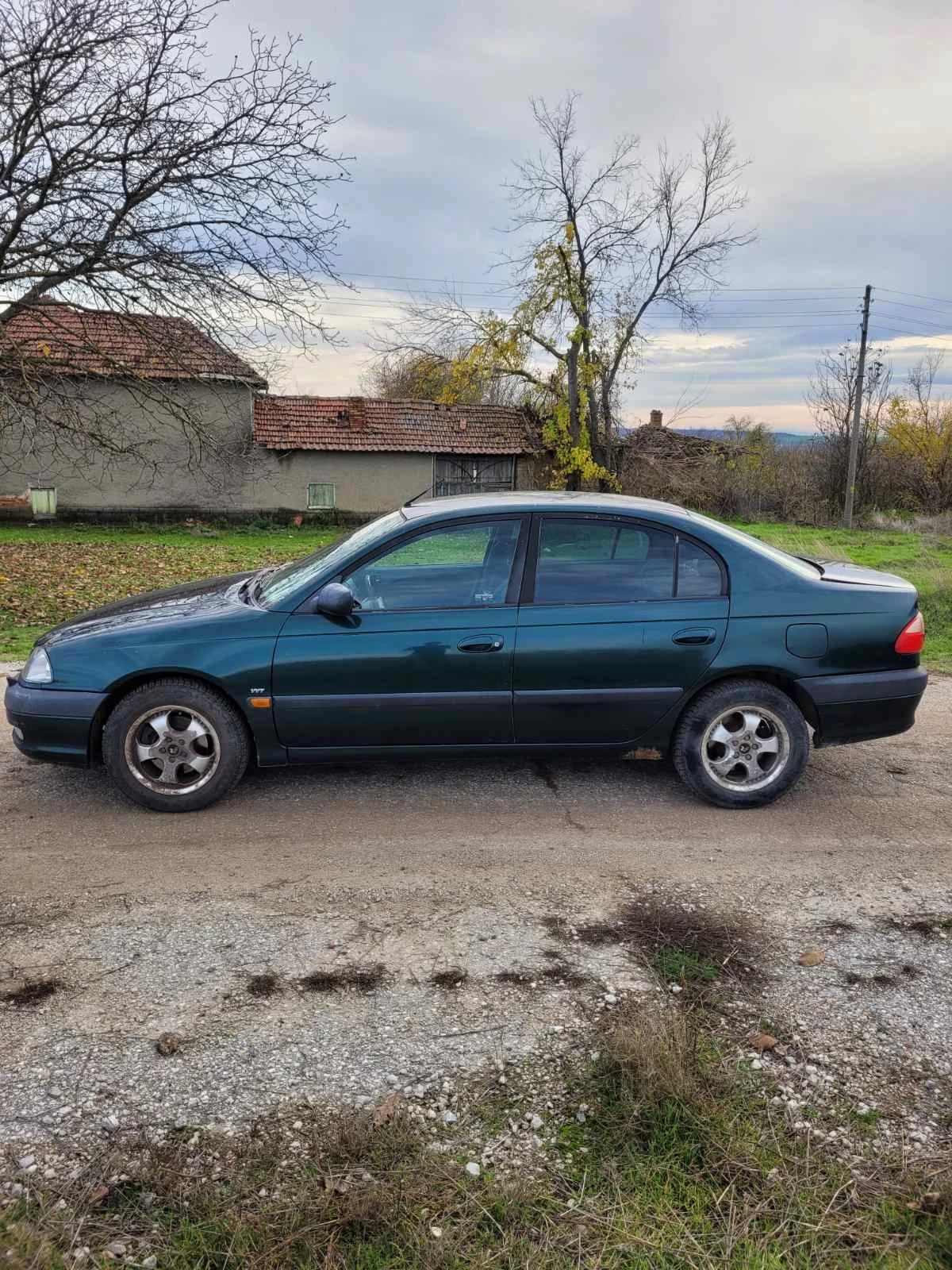 Toyota Avensis Цяла за части  - изображение 4