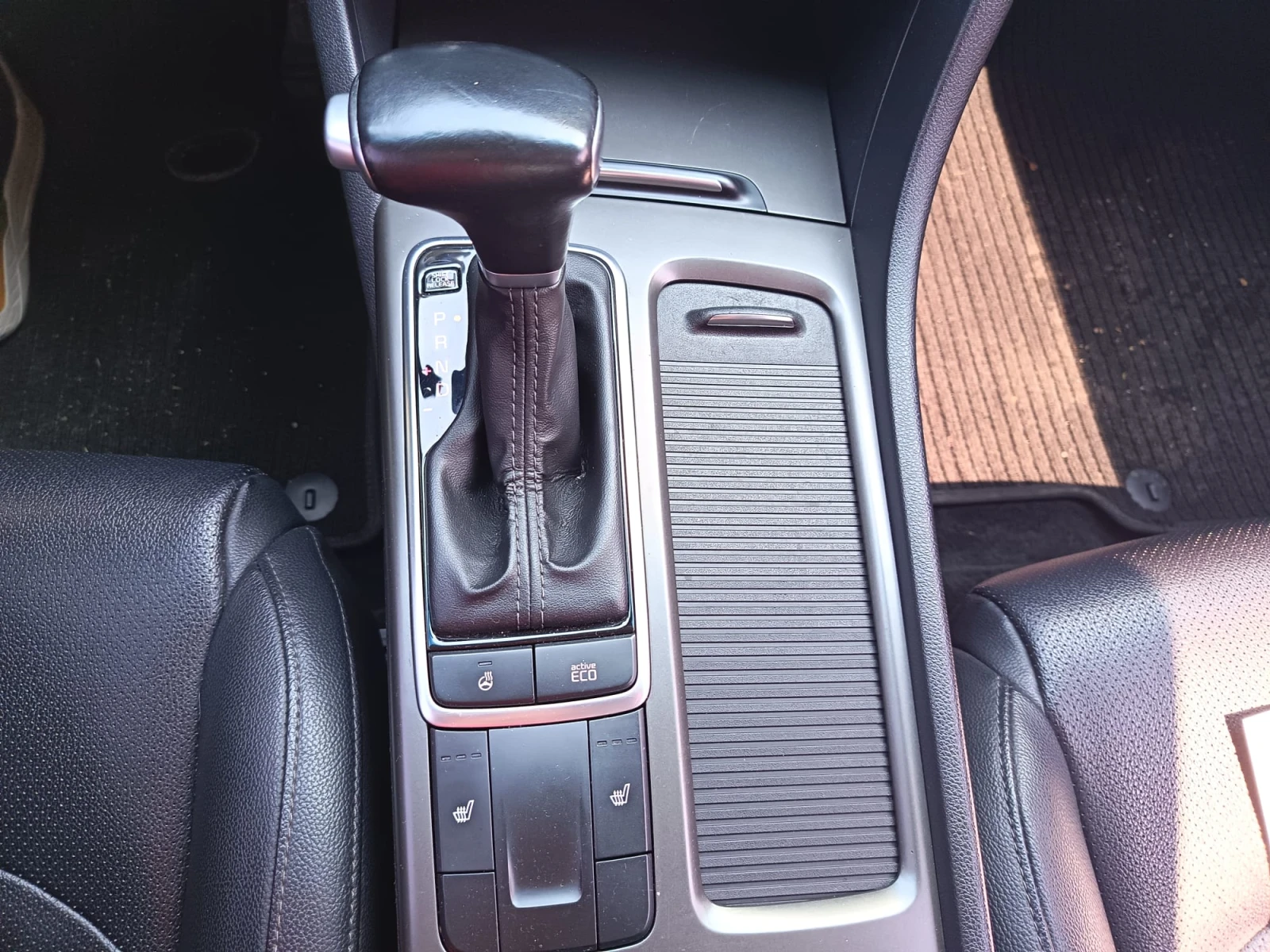 Kia K5 2.0LPI.НАЛИЧНА, снимка 12 - Автомобили и джипове - 54335295