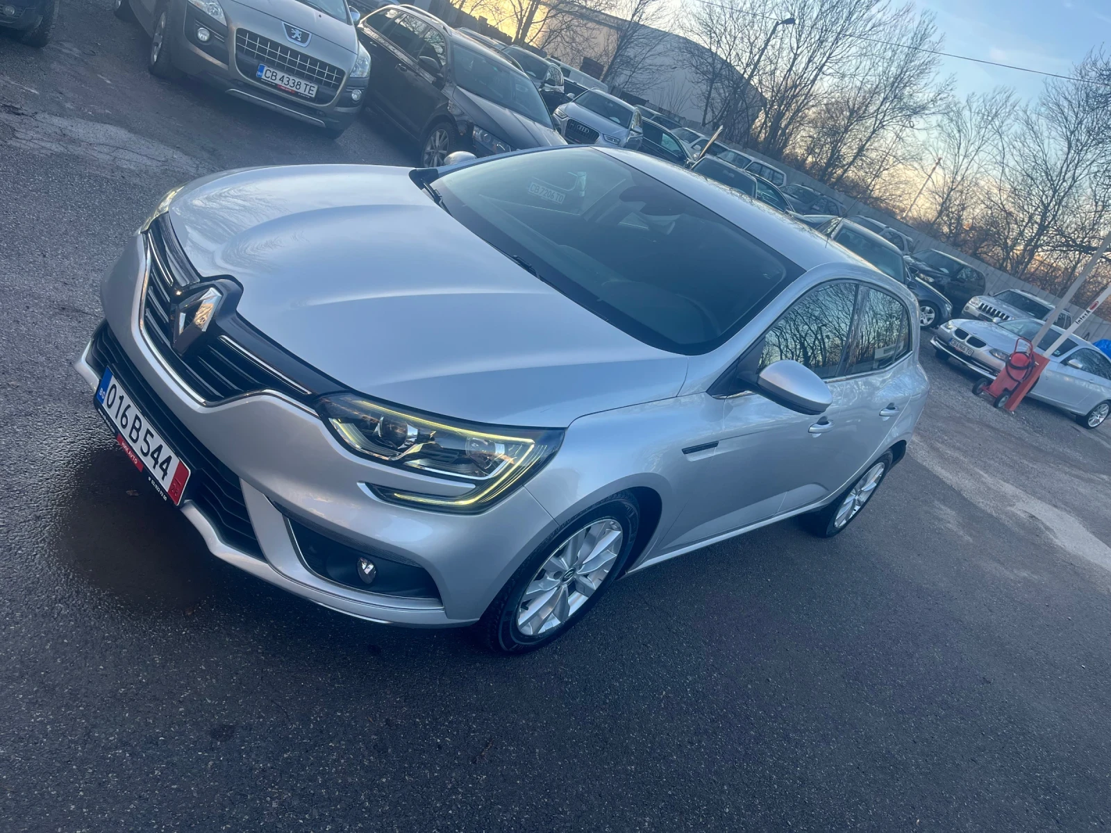 Renault Megane TCe* NAVI* LED | Mobile.bg � ����������� 7