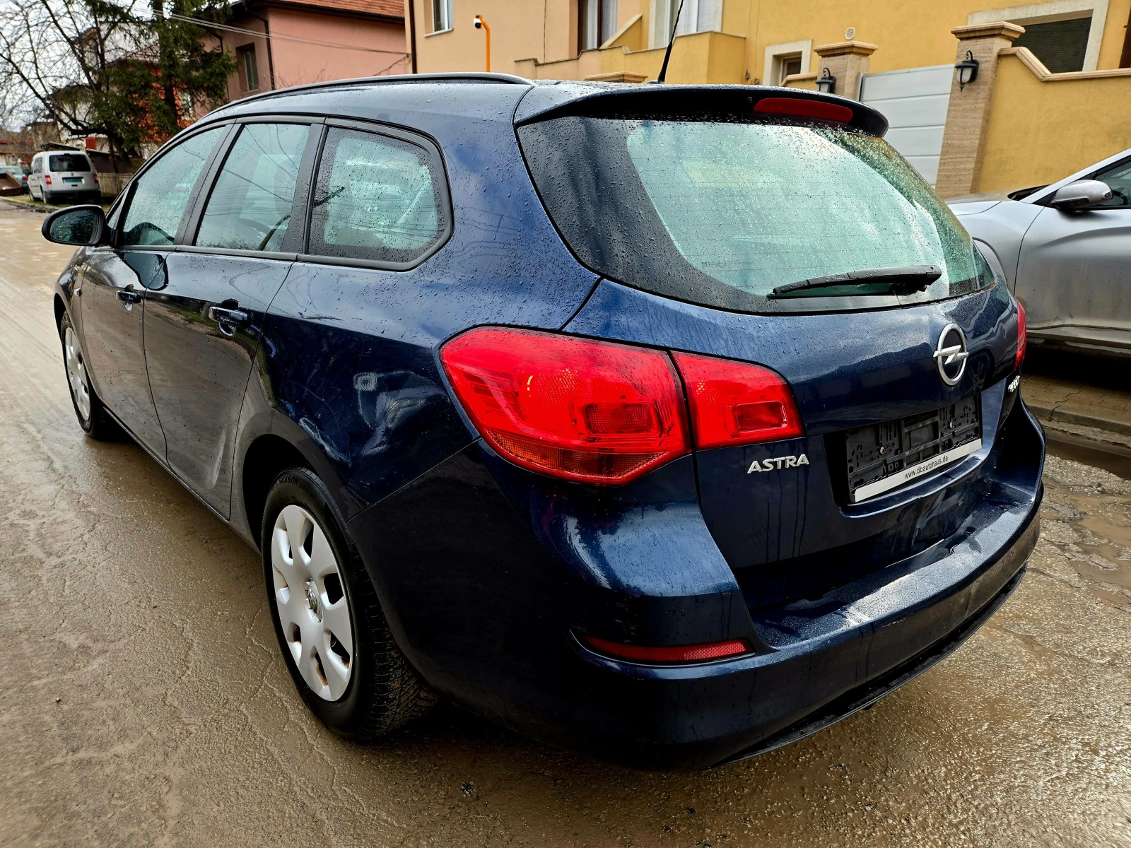 Opel Astra 1.3CDTI Германия Клима 1-Собственик - изображение 3