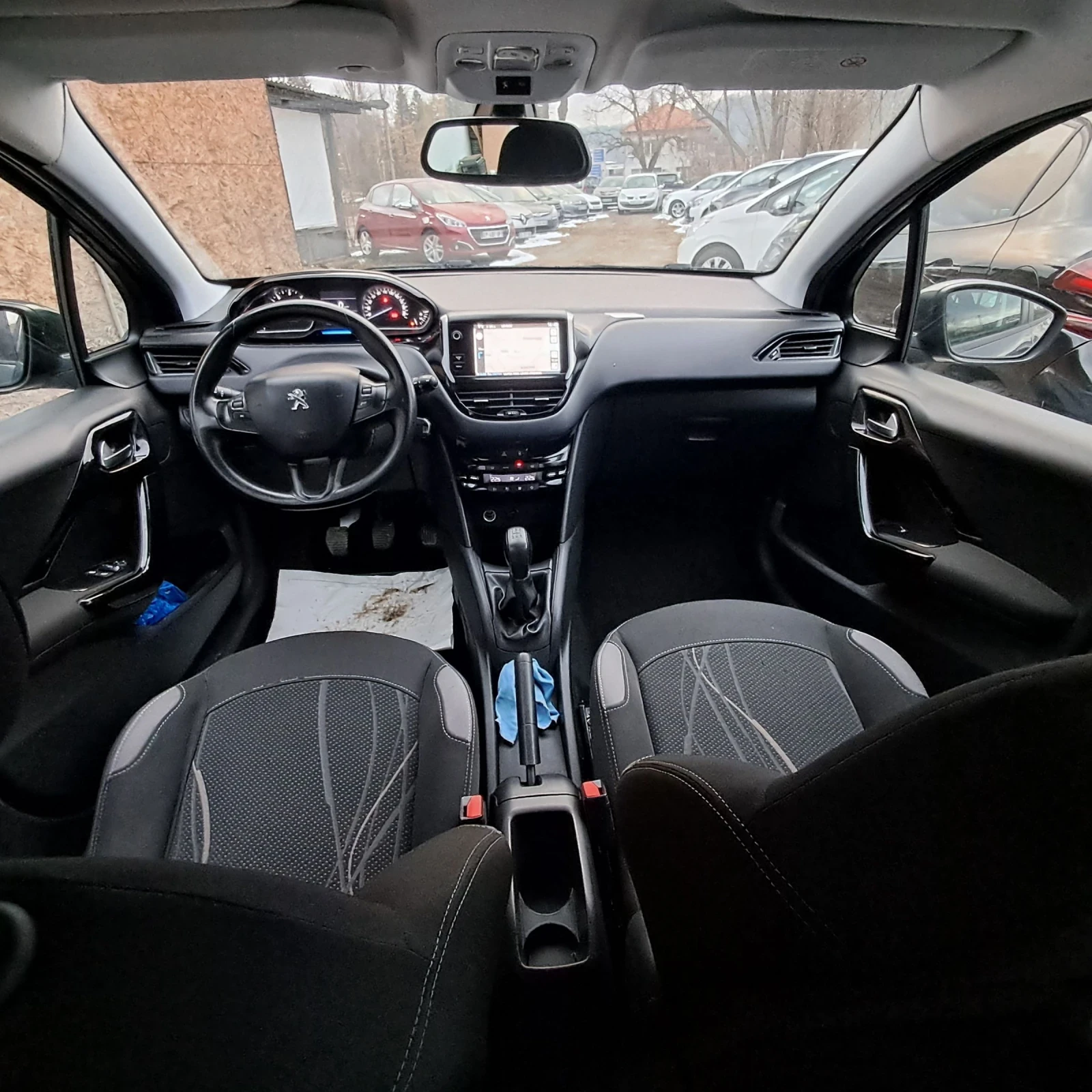 Peugeot 208 1.6 ehdi 92�.�. | Mobile.bg � ����������� 15