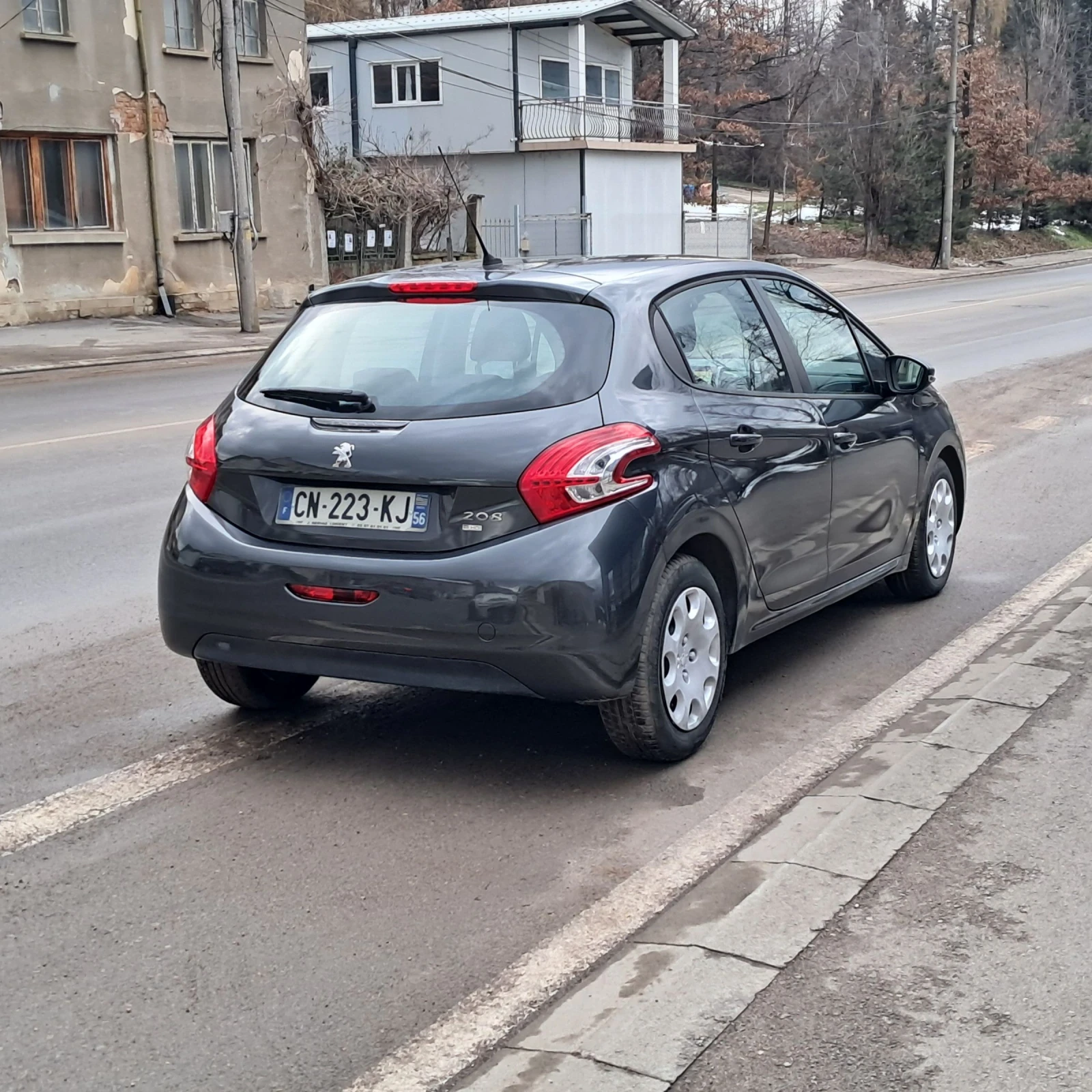 Peugeot 208 1.6 ehdi 92�.�. | Mobile.bg � ����������� 7