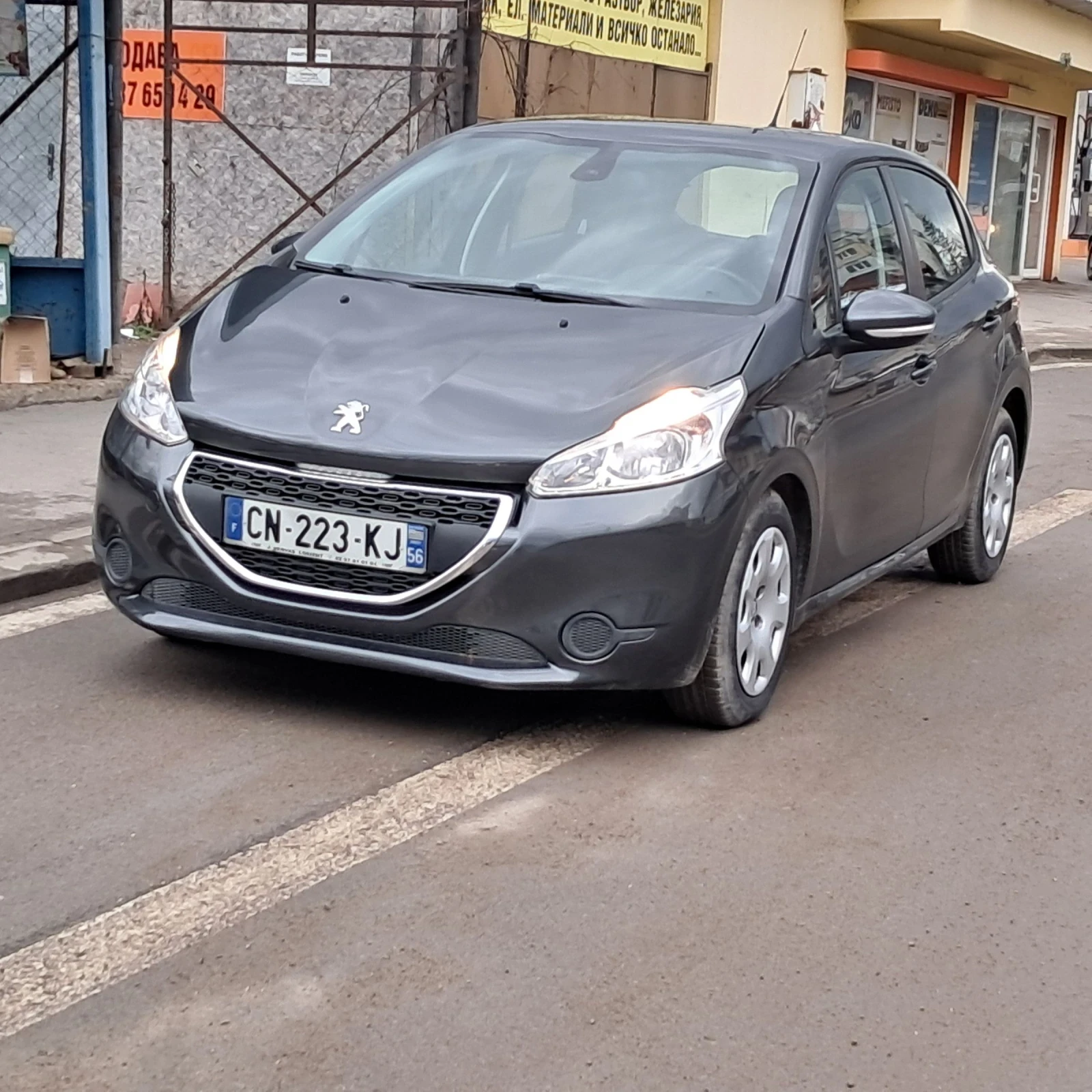 Peugeot 208 1.6 ehdi 92�.�. | Mobile.bg � ����������� 3
