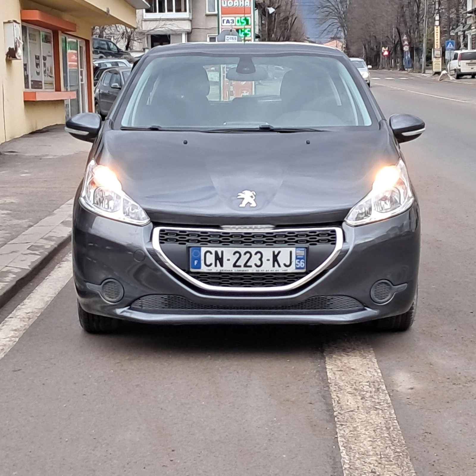 Peugeot 208 1.6 ehdi 92�.�. | Mobile.bg � ����������� 2