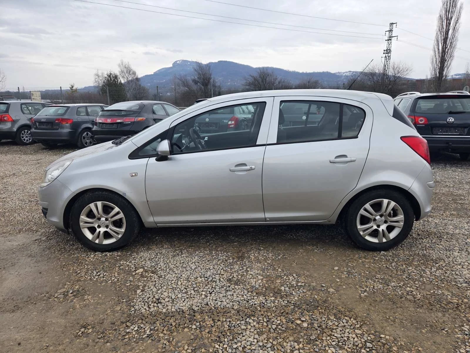 Opel Corsa 1.3CDTI-75PS - изображение 8