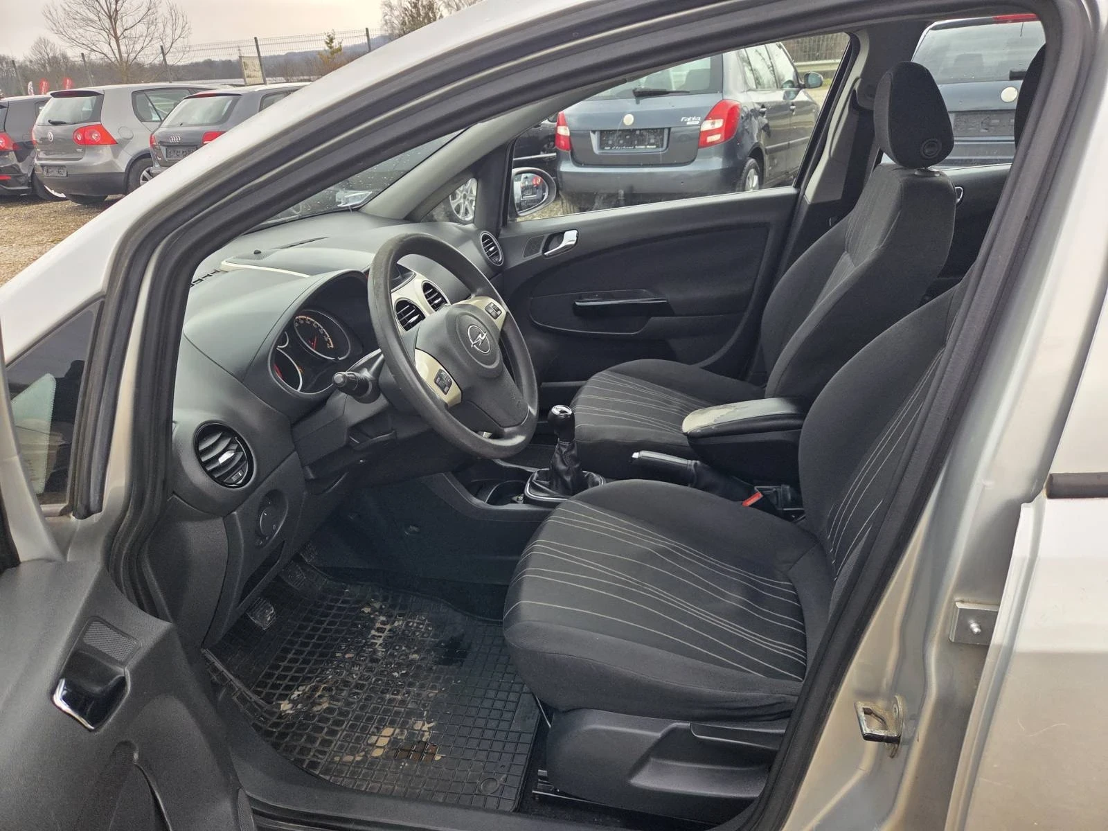 Opel Corsa 1.3CDTI-75PS - изображение 9
