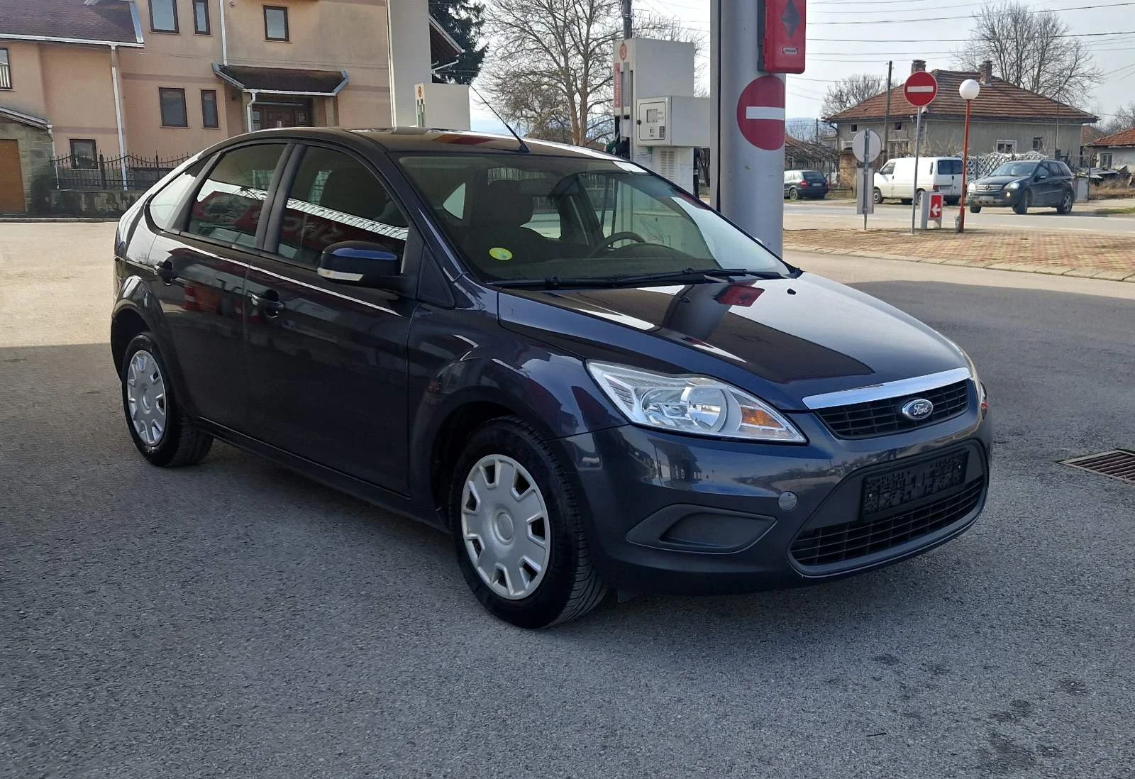 Ford Focus 1.4куб. 80к.с. - изображение 2