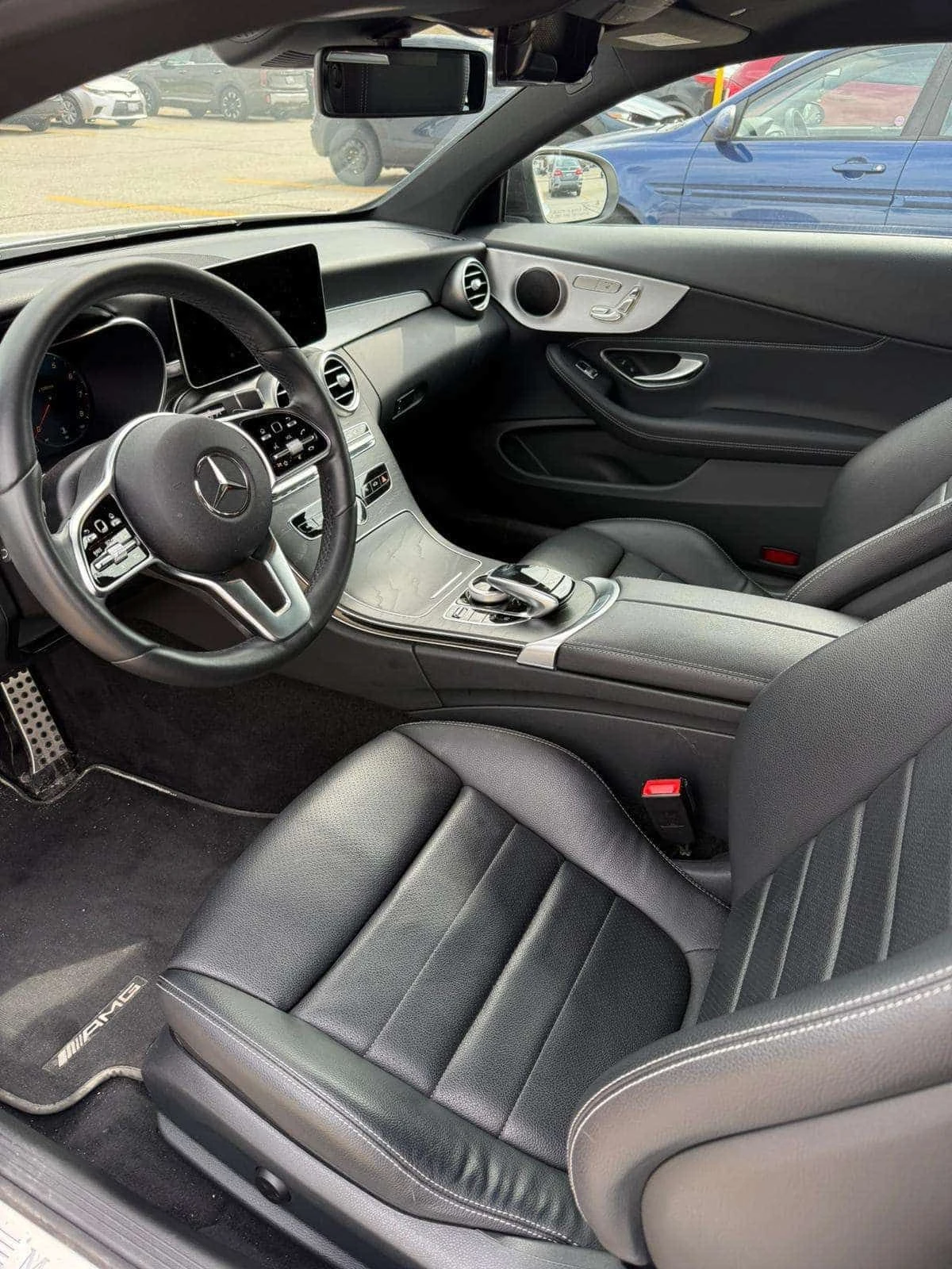 Mercedes-Benz C 300  Premium Night + AMG Package 360  CARFAX, снимка 7 - Автомобили и джипове - 54819715