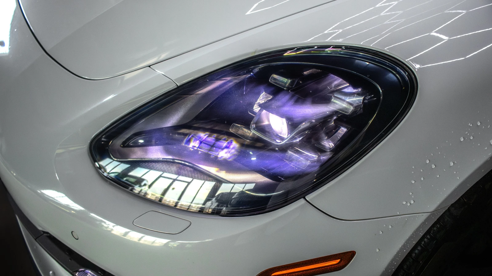 Porsche Panamera * 4S* Pano* Matrix* Distronic* Navi* BOSE, снимка 9 - Автомобили и джипове - 55323764