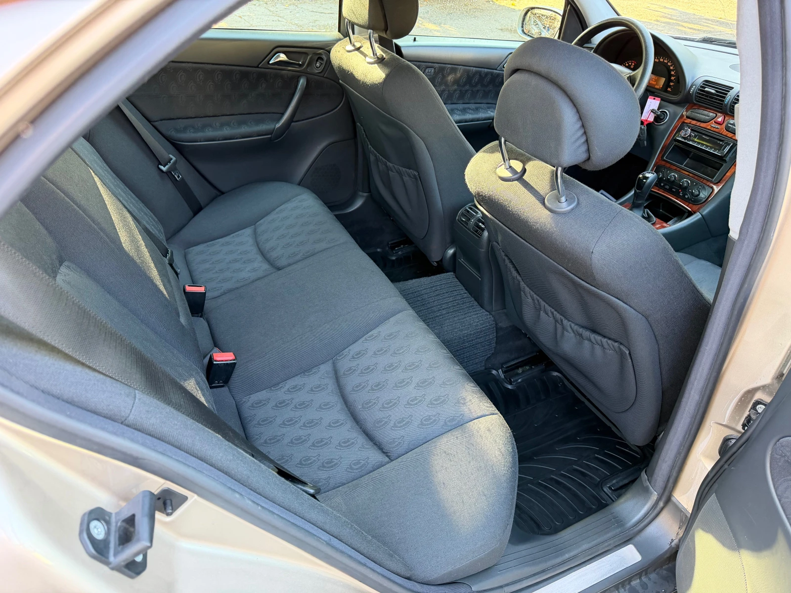 Mercedes-Benz C 220 C200cdi 120000km, снимка 10 - Автомобили и джипове - 55675213
