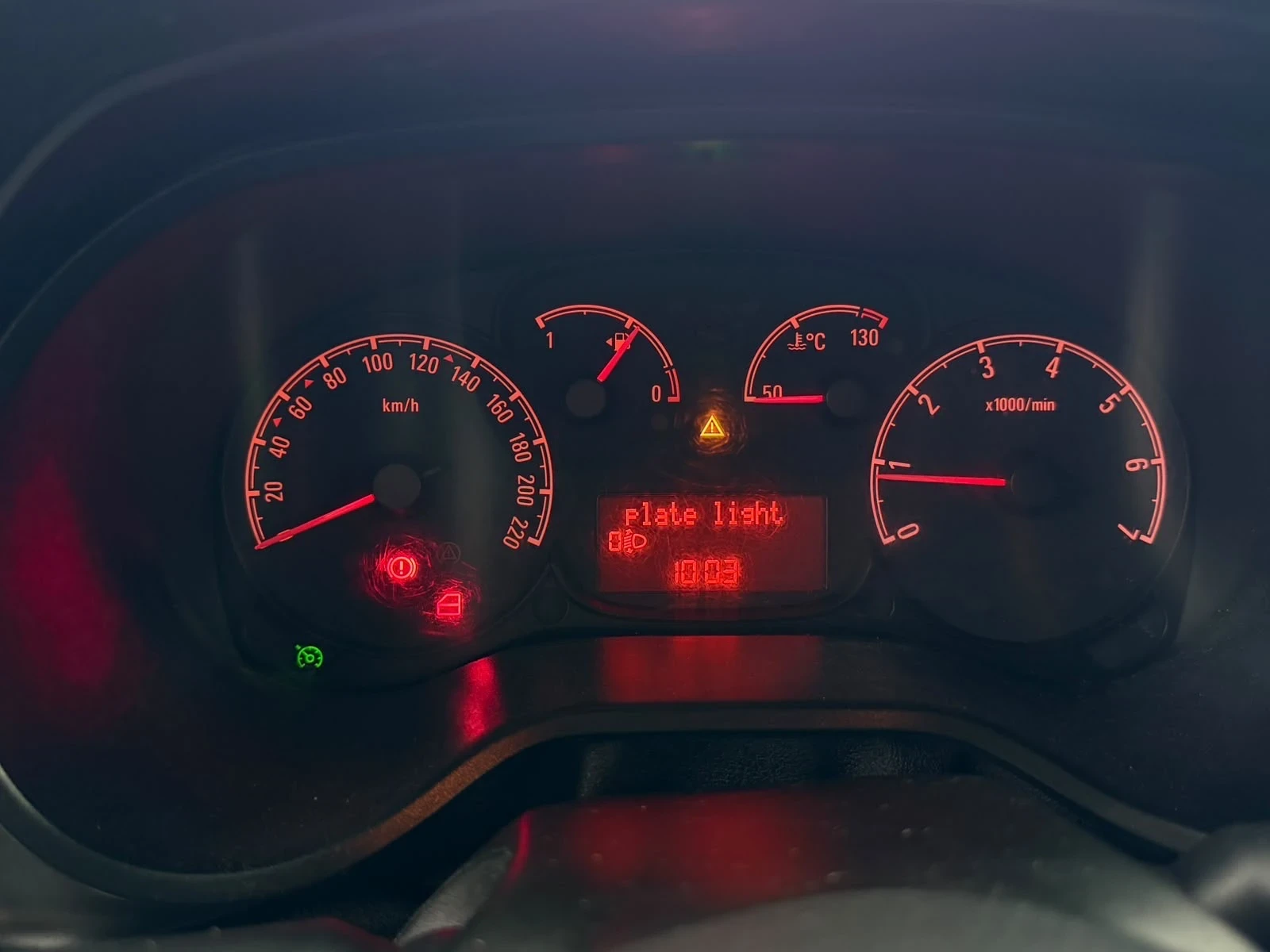 Opel Combo Maxi/Дълга база 1.6 cdti Климатик, снимка 8 - Автомобили и джипове - 55811832
