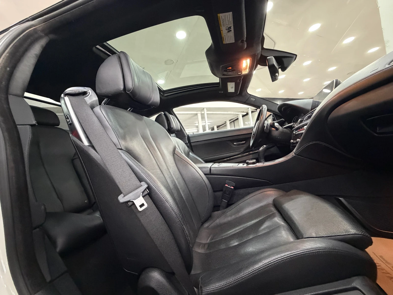 BMW 640 РЕАЛНИ 105000км, снимка 14 - Автомобили и джипове - 56163658