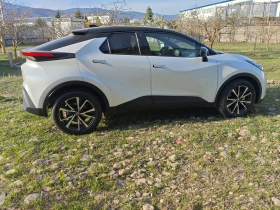 Toyota C-HR 2.0 BLACK AND WHITE LIMITED EDITION, снимка 2