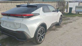 Toyota C-HR 2.0 BLACK AND WHITE LIMITED EDITION, снимка 4