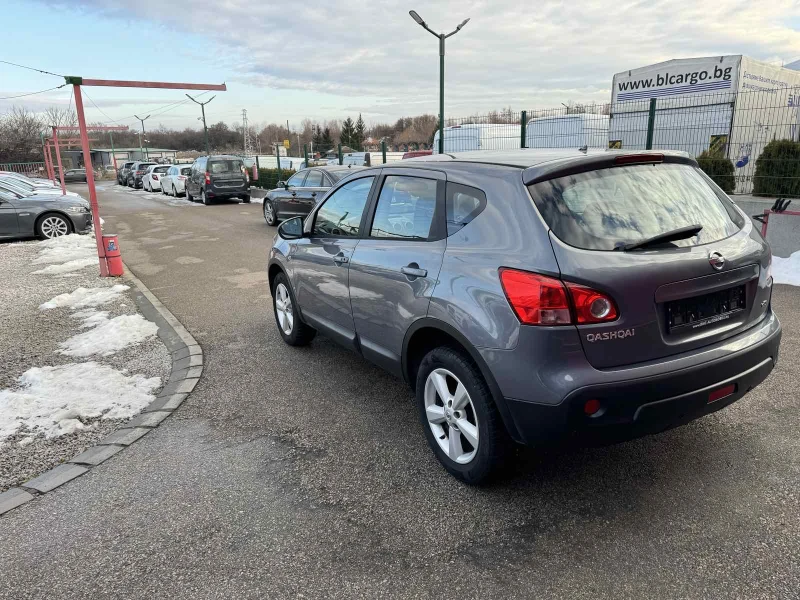 Nissan Qashqai 1.5dci, снимка 6 - Автомобили и джипове - 48786908