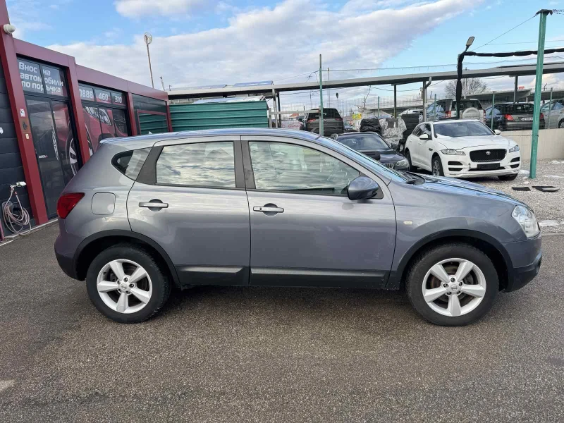 Nissan Qashqai 1.5dci, снимка 3 - Автомобили и джипове - 48786908