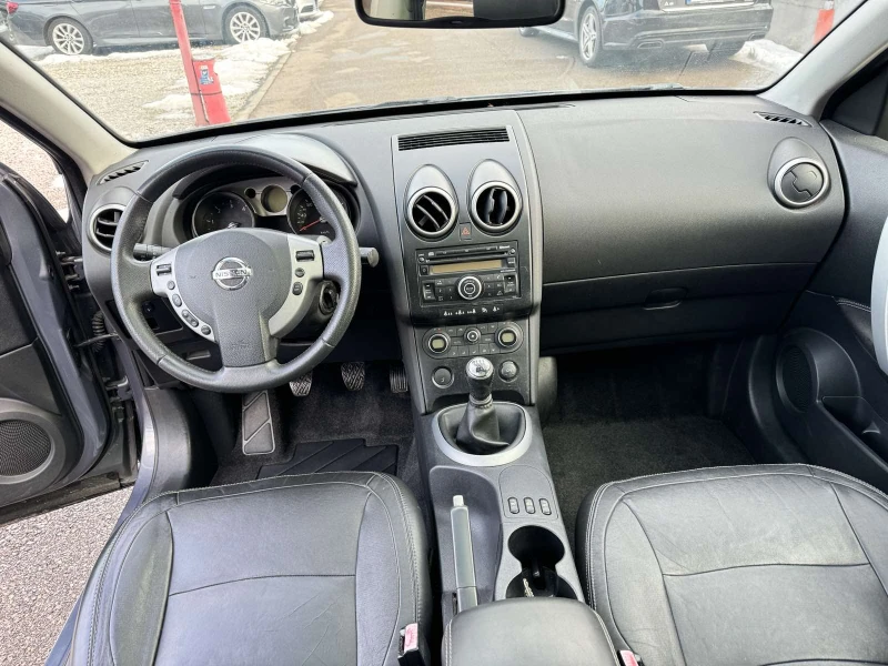 Nissan Qashqai 1.5dci, снимка 9 - Автомобили и джипове - 48786908