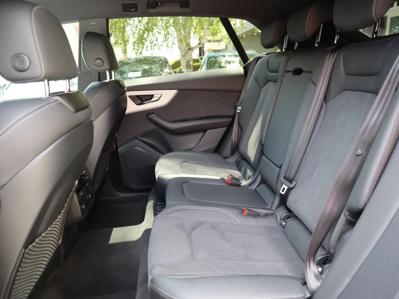 Audi Q8 50TDI/Sline/Камера/Подгрев, снимка 16 - Автомобили и джипове - 49996318