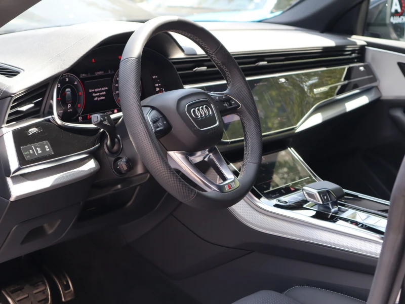 Audi Q8 50TDI/Sline/Камера/Подгрев, снимка 8 - Автомобили и джипове - 49996318