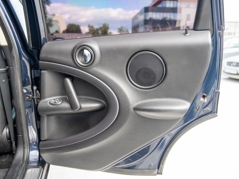 Mini Countryman, снимка 8 - Автомобили и джипове - 51944487