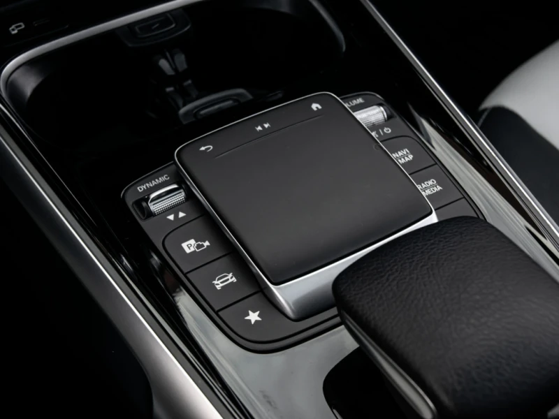 Mercedes-Benz GLB AMG PACK* NIGHT PACK* 360* PANO* MBUX* KEYLESS, снимка 15 - Автомобили и джипове - 53135795