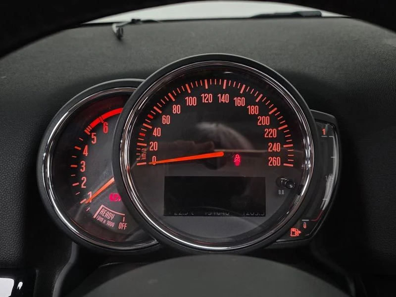 Mini Countryman КРАЙНА ЦЕНА: 15999 EUR, снимка 8 - Автомобили и джипове - 55982316